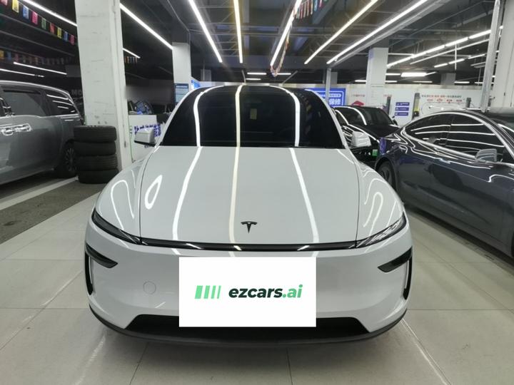 Model Y L 2025 Long Range AWD photo 2
