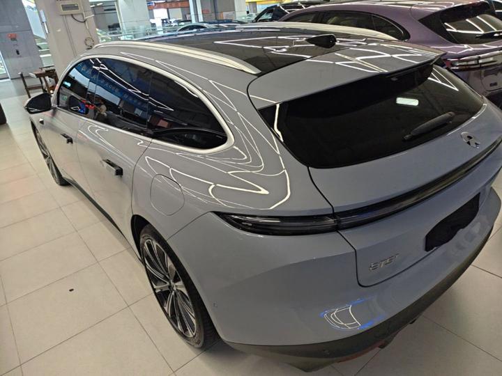 ET5T 2023 75kWh Touring photo 4