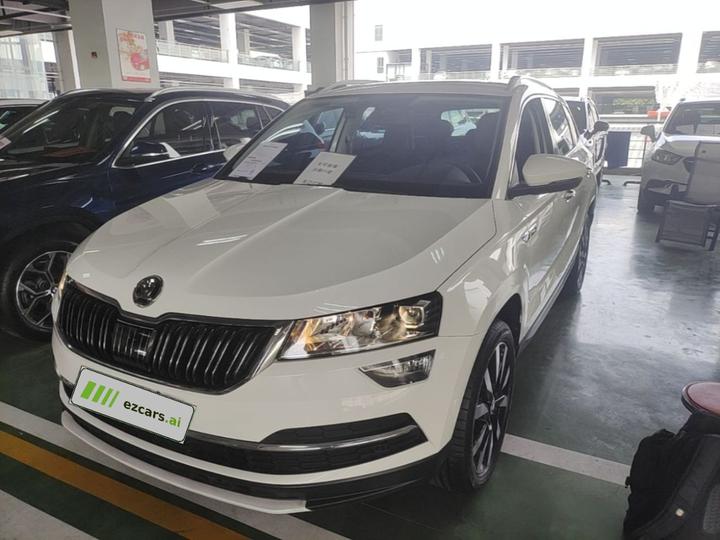 Karoq 2021 TSI280 Luxury