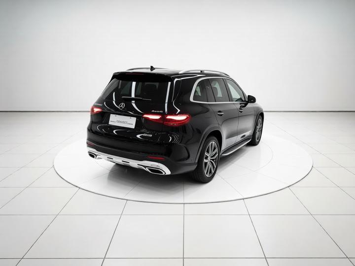 GLC 2024 Facelift GLC 300 L 4MATIC Dynamic 5-Seater photo 4