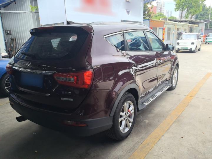 Fengon 580 2016 1.8L MT Comfort photo 4