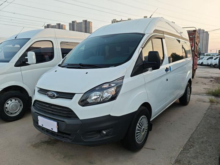 Transit 2019 2.0T Diesel Medium Wheelbase 6-Seater China VI