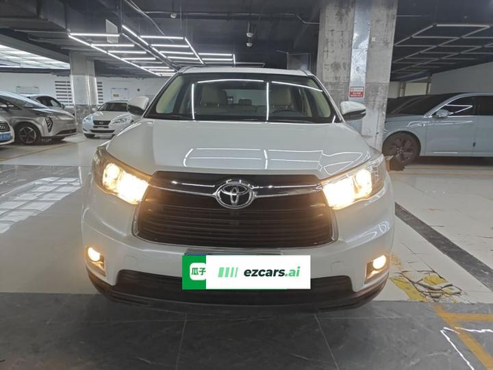 Highlander 2015 2.0T AWD Luxury 7-Seater photo 2