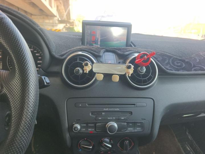 A1 2014 30 TFSI Sportback Tech photo 8