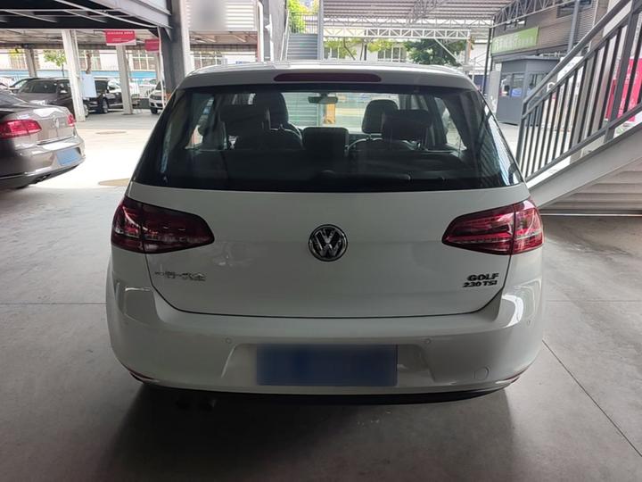 Golf 2017 230TSI AT Luxury Anniversary Edition photo 3