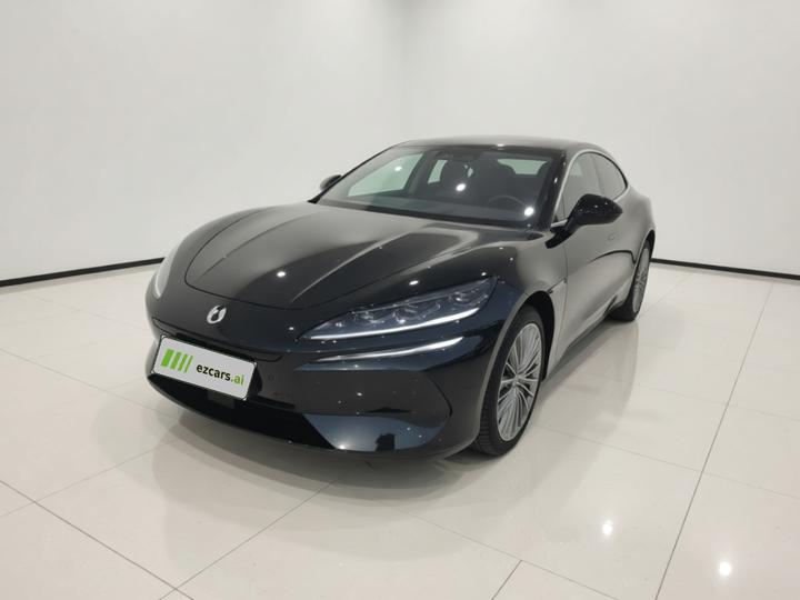 Z9 2024 1100km AWD Ultra