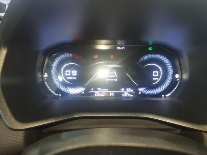 Emgrand 2025 4 1.5L MT photo 7