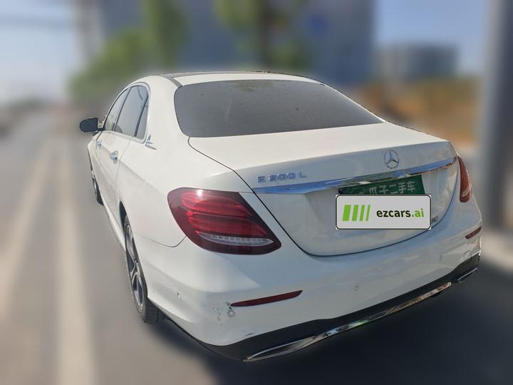 E-Class 2018 Facelift E 200 L Sport photo 4