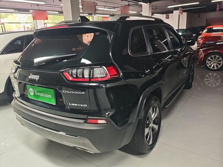 Cherokee 2019 2.0T AWD China V photo 4