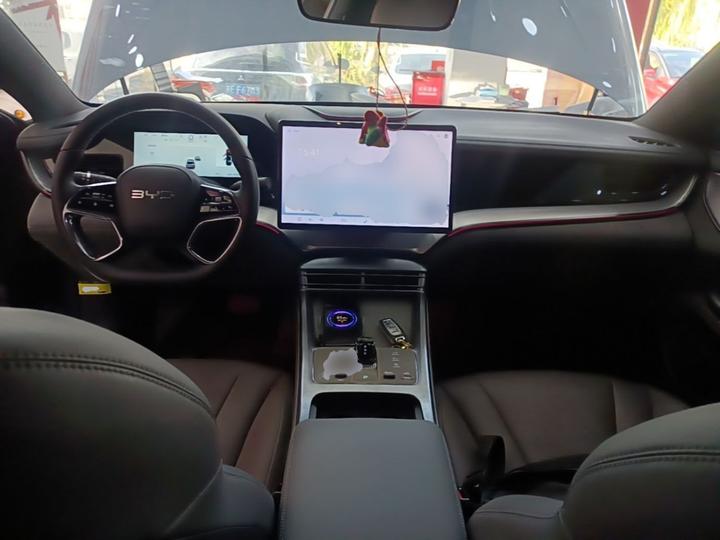 Seal 07 DM-i 2025 DM-i 1.5L 125km Luxury photo 5