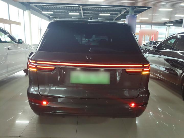 Li Auto ONE 2021 EREV 6-Seater photo 3