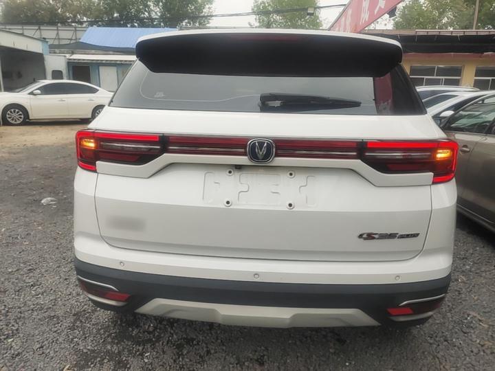 CS35PLUS 2019 1.6L AT photo 5