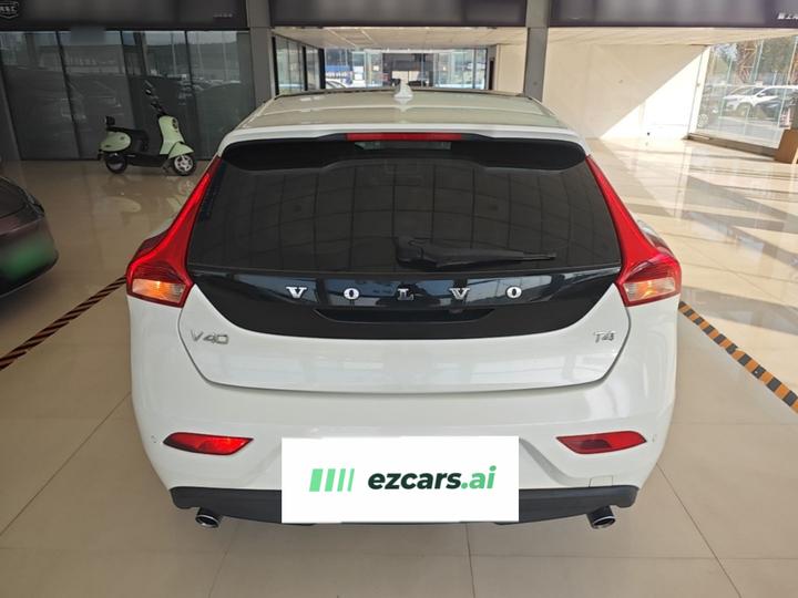 V40 2016 T4 photo 3