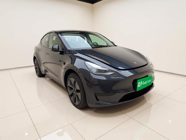 Model Y 2024 RWD photo 3
