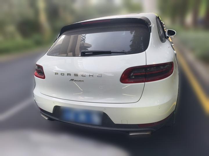 2017 Macan 2.0T photo 5