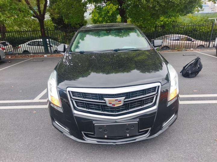 XTS 2016 28T Tech photo 2