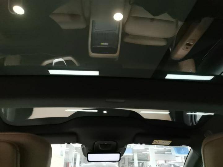 12 2026 Facelift Max EREV photo 7