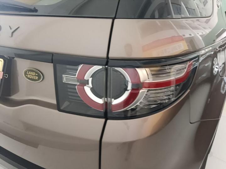 Discovery Sport 2017 2.0T HSE photo 7