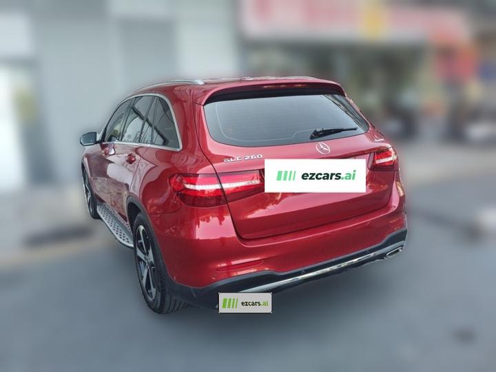 GLC 2018 GLC 260 4MATIC Luxury photo 4