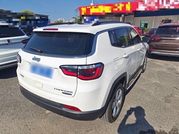 Compass 2017 200T AT photo 6