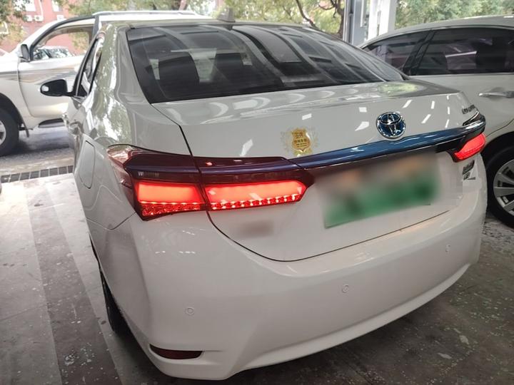 Corolla Hybrid E+ 2019 1.8L E-CVT Leading photo 4