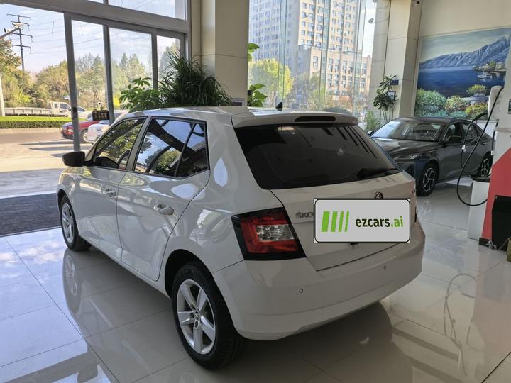 Fabia 2017 1.4L AT photo 4