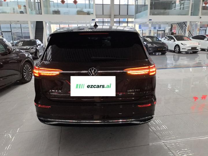 Viloran 2022 380TSI Premium photo 3