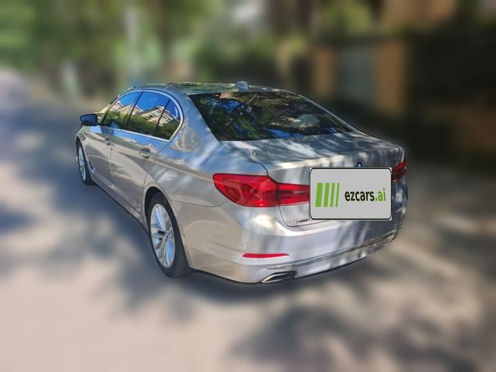 5 Series 2018 Facelift 530Li xDrive Luxury photo 4