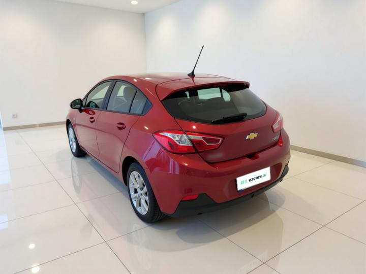 2017 1.5L Hatchback MT photo 4