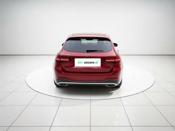 GLC 2019 Facelift GLC 260 L 4MATIC Luxury photo 4