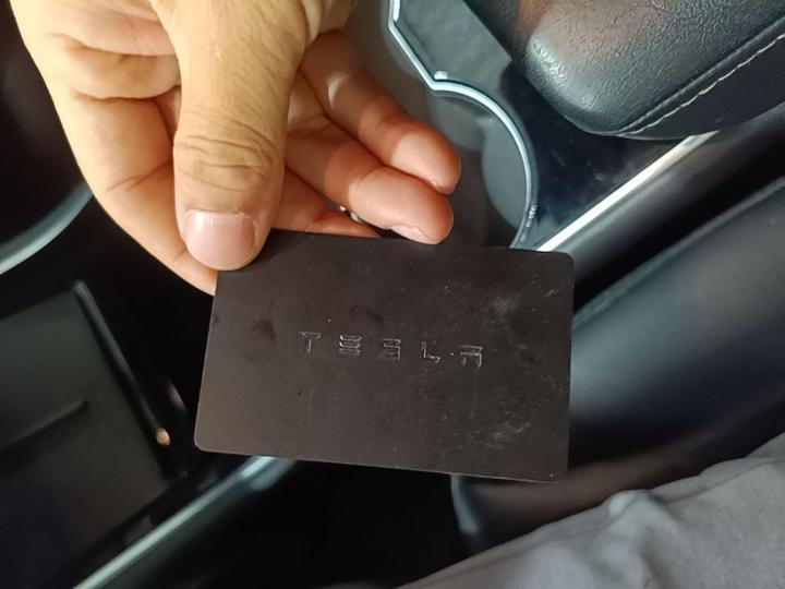 Model 3 Imported 2019 Standard Range RWD Upgraded photo 8