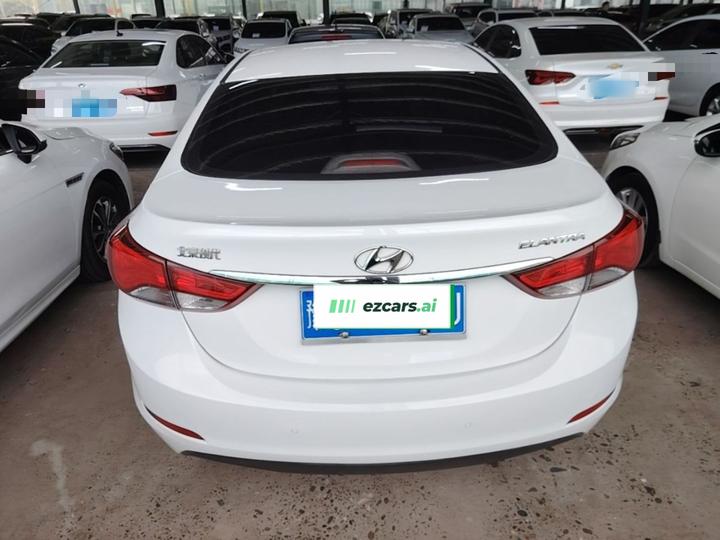 Elantra 2016 1.6L AT Smart photo 5