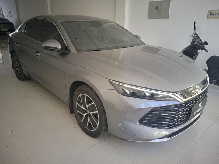 Qin L 2024 DM-i 120KM Leading photo 3