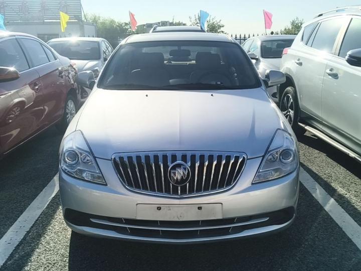 Excelle 2015 1.5L MT Classic photo 2