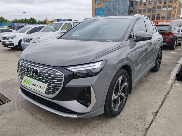 Q4 e-tron 2023 40 e-tron