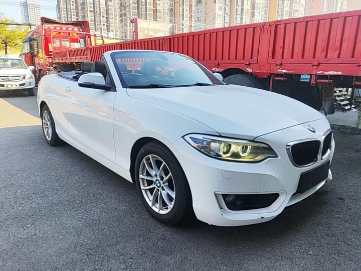 2 Series Imported 2015 218i Convertible Coupe photo 3