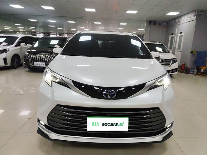 Sienna 2023 2.5L Hybrid Premium photo 2