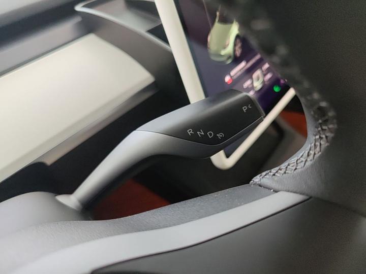 Model Y 2021 Standard Range RWD photo 5