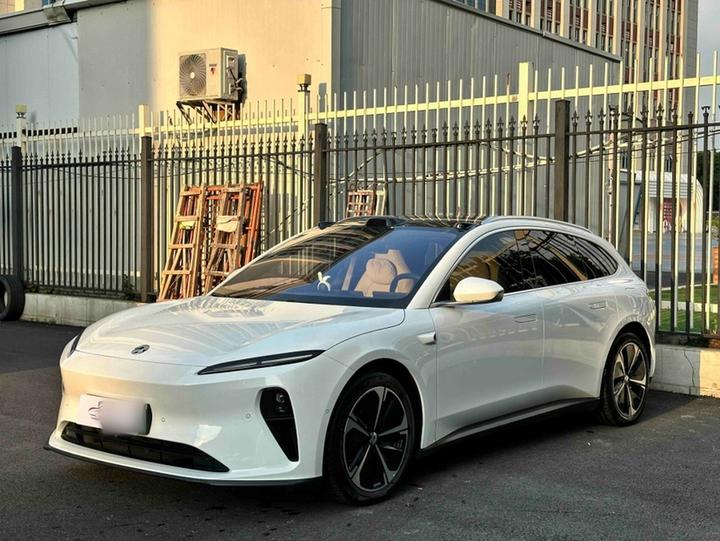 ET5T 2024 75kWh Touring