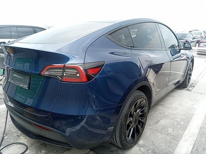 Model Y 2022 Long Range AWD photo 4