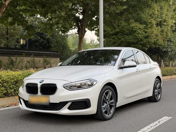 1 Series 2020 120i Fashion