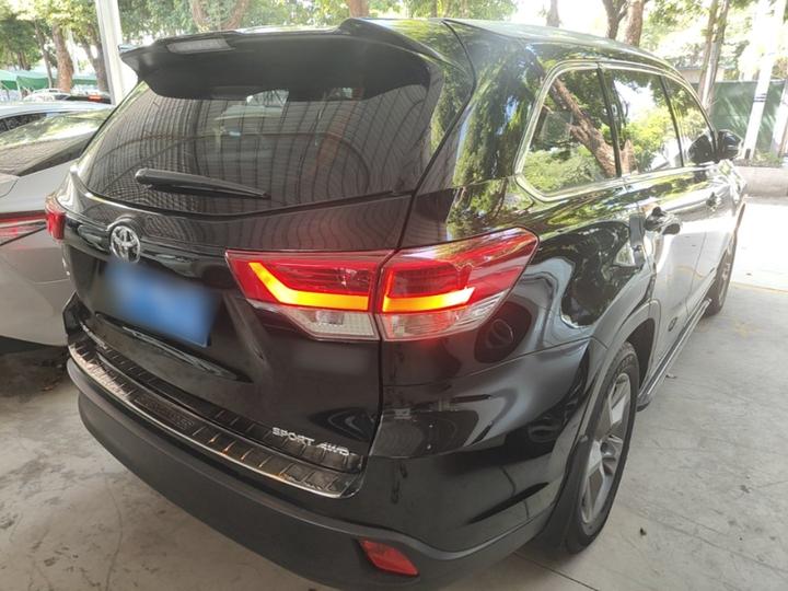 Highlander 2018 2.0T AWD Luxury 7-Seater China VI photo 6