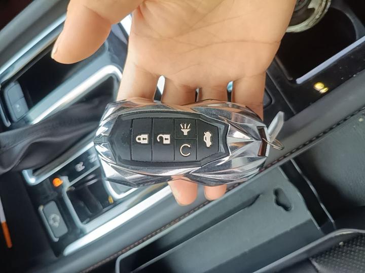 GAC Trumpchi GS8 2017 320T RWD Luxury Connected 7-Seater photo 8
