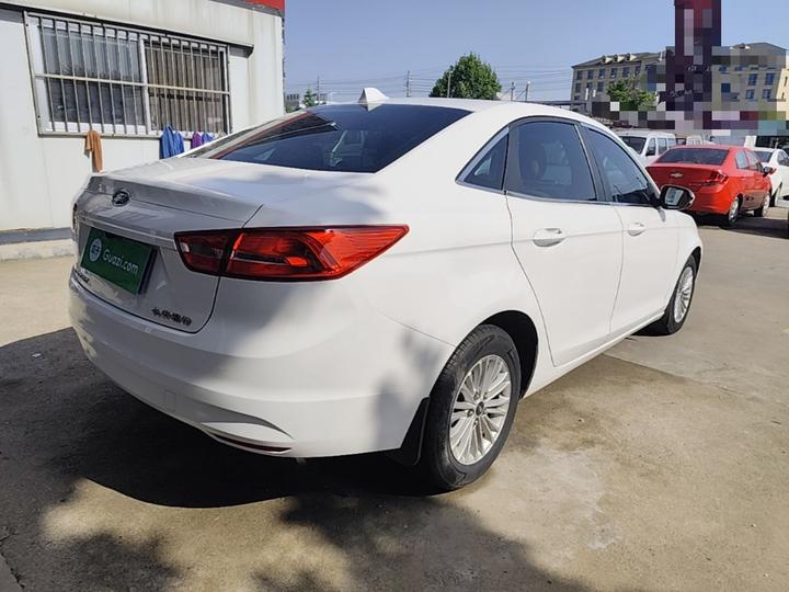 Escort 2015 1.5L AT Comfort photo 4