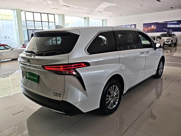Sienna 2021 2.5L Hybrid Premium photo 4