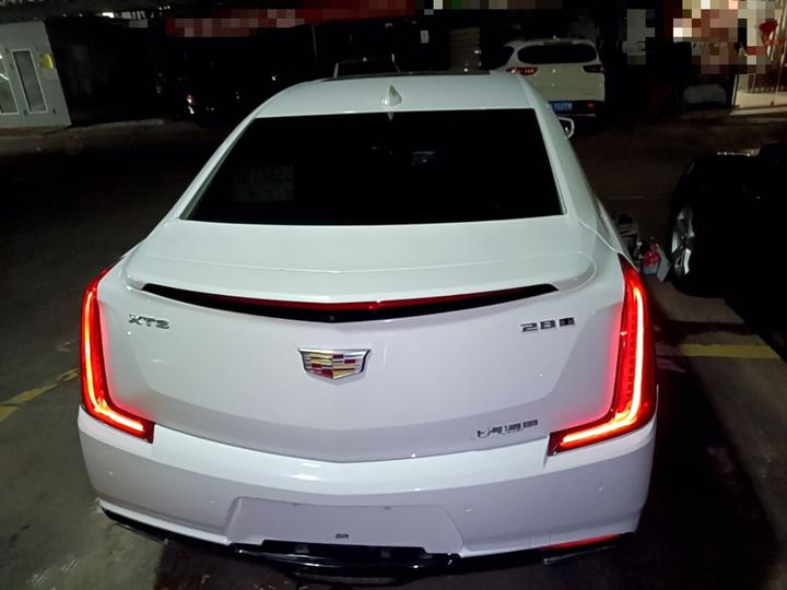 XTS 2018 28T Elite photo 3