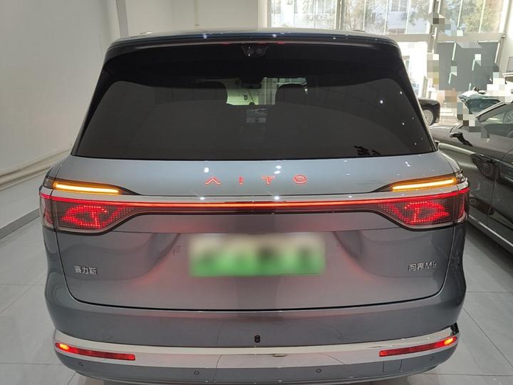 HIMA AITO M9 2026 EREV Ultra 6-Seater photo 3