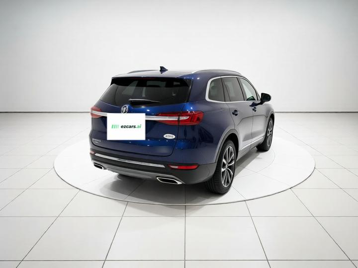 2020 28T AWD Flagship photo 6
