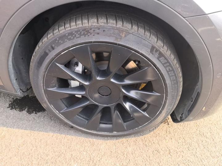 Model Y 2021 Long Range AWD 3D7 photo 8