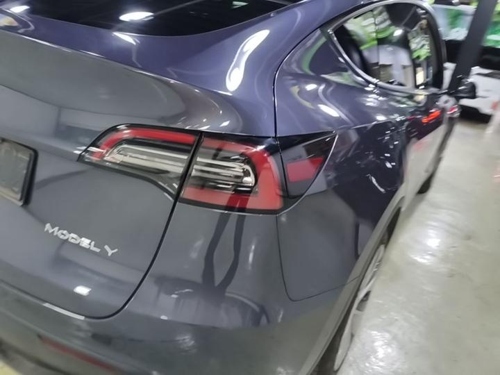 Model Y 2022 Facelift RWD photo 7